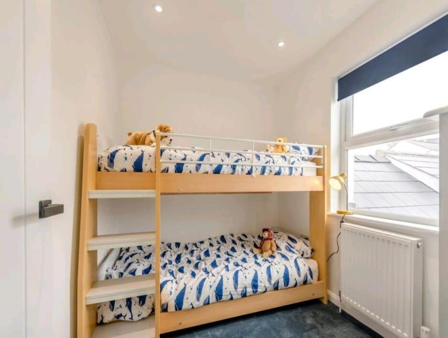 Sea View Luxury 5 Star Cottage Near Milford Marina ミルフォード・ヘブン エクステリア 写真